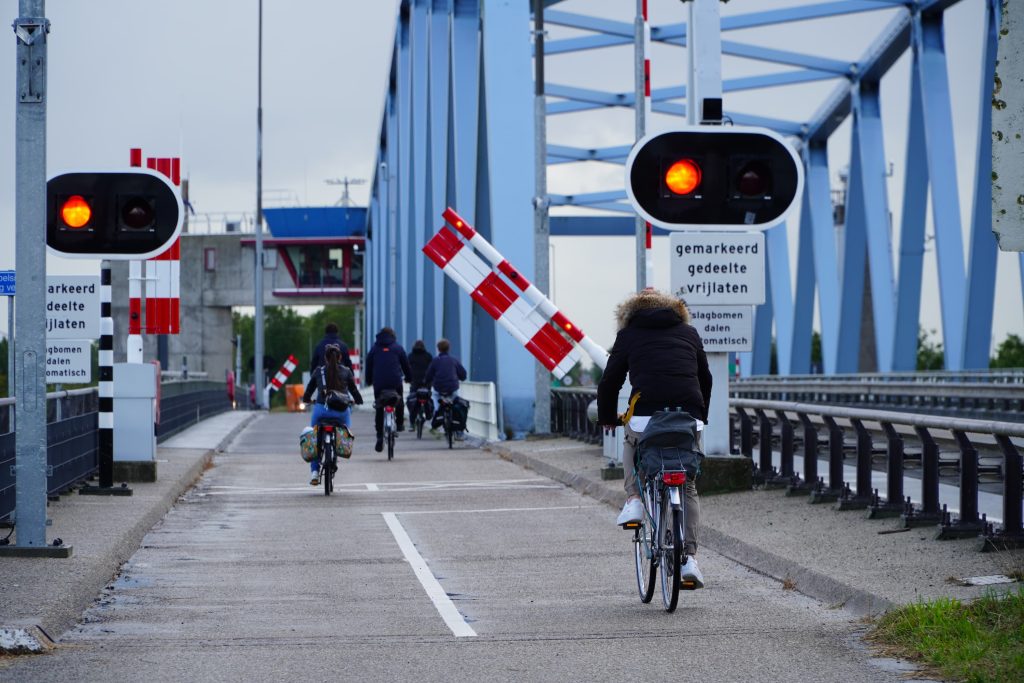 Rijkswaterstaat test met veiligere slagbomen scaled